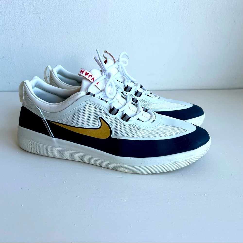 Nike SB Nyah Free 2 navy blue & white size 11.5